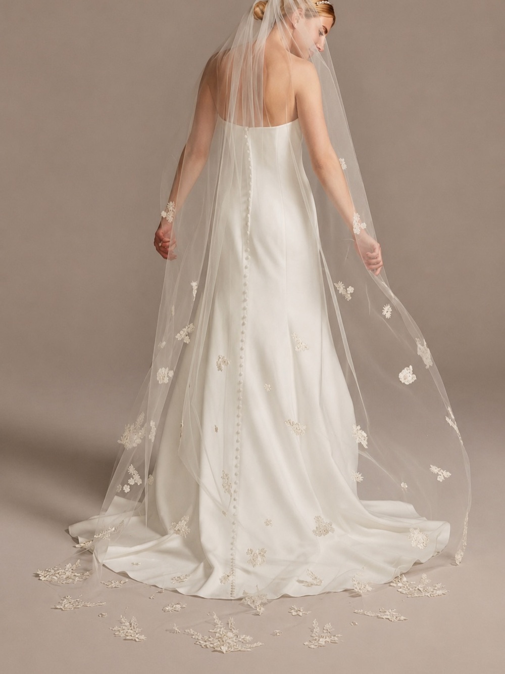 David’s Bridal V825 cathedral length veil in ivory/ blush